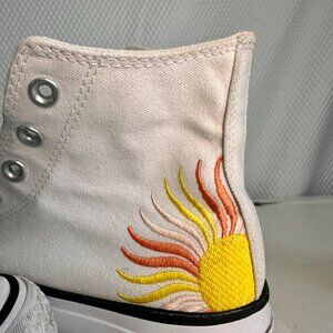 Converse Chuck Taylor All Star Lift Platform High Top – Sun Embroidery – Size 7